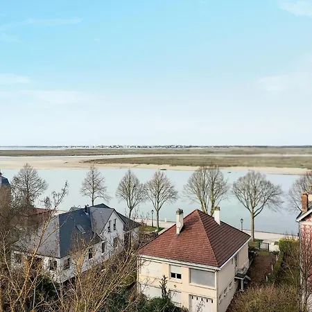 3 Bedroom Lovely Home In Le Touquet 쿠크